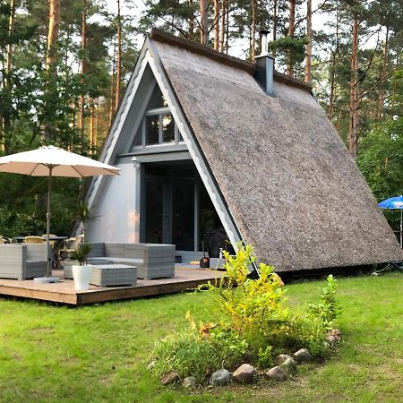 Ferienhaus Reetdach 1300Qm Privatgrundstueck Bootssteg Sauna Templin Luebbesee Uckermark Erholung Pur Seenplatte Petersdorf  Bagian luar foto